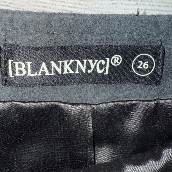 BLANK NYC Suede Leather Mini Skirt with Zipper Detail Dark & Stormy Gray  Small - Picture 4 of 6